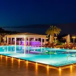 Lindos Bay ホテル