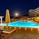 ホテル Lindos Bay 5*