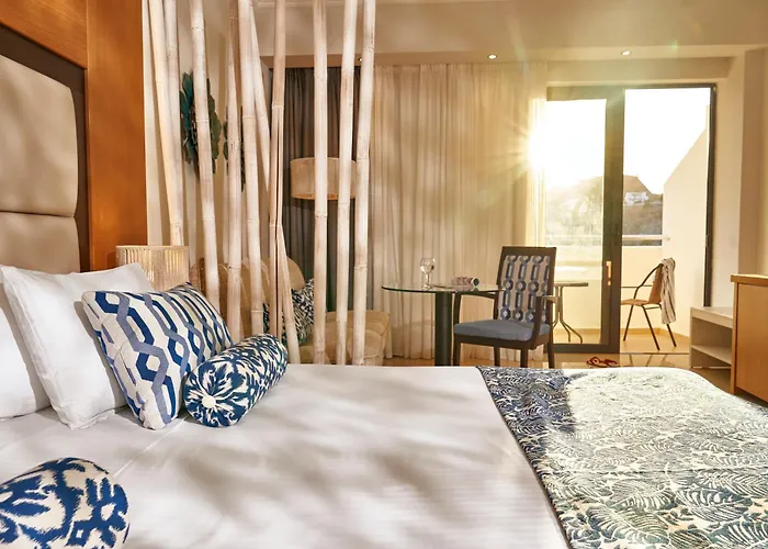 Lindos Bay Vlicha (Rhodes)